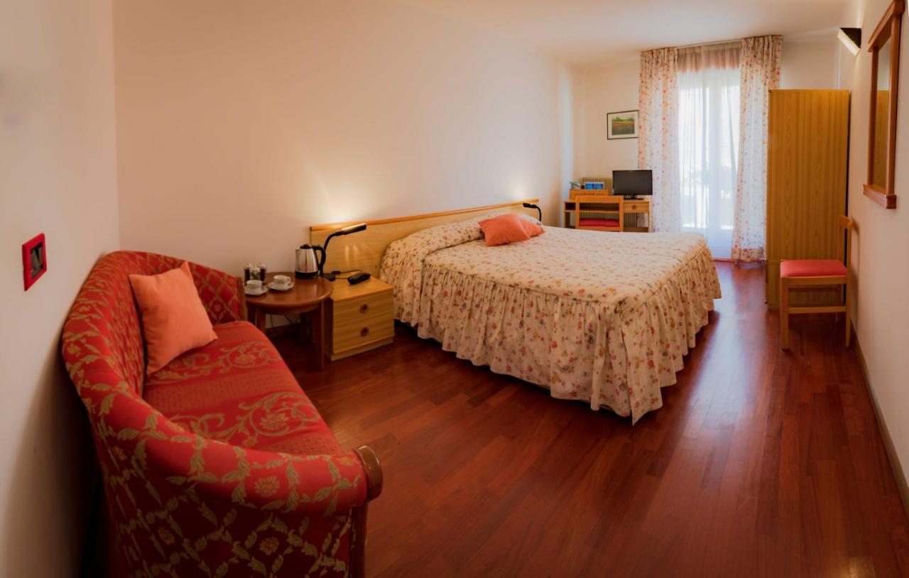Hotel Zeni Brentonico Εξωτερικό φωτογραφία